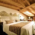 Apartamentos- Hospederia Templarios 3*