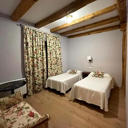 Apartamentos- Hospederia Templarios فندق سيبولْفيذا