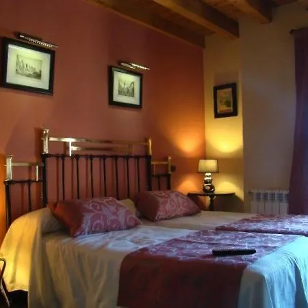 Apartamentos- Hospederia Templarios Sepúlveda