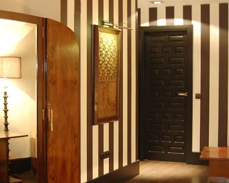 Apartamentos- Hospederia Templarios 3*