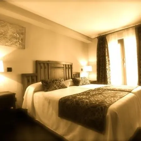 Apartamentos- Hospederia Templarios Hotel