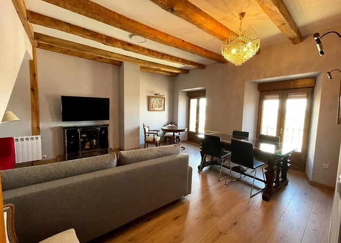 Apartamentos- Hospederia Templarios Отель 3*