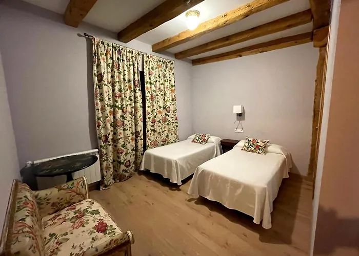 酒店 Apartamentos- Hospederia Templarios 塞普尔韦达