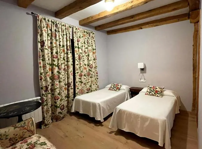 Apartamentos- Hospederia Templarios 酒店 塞普尔韦达