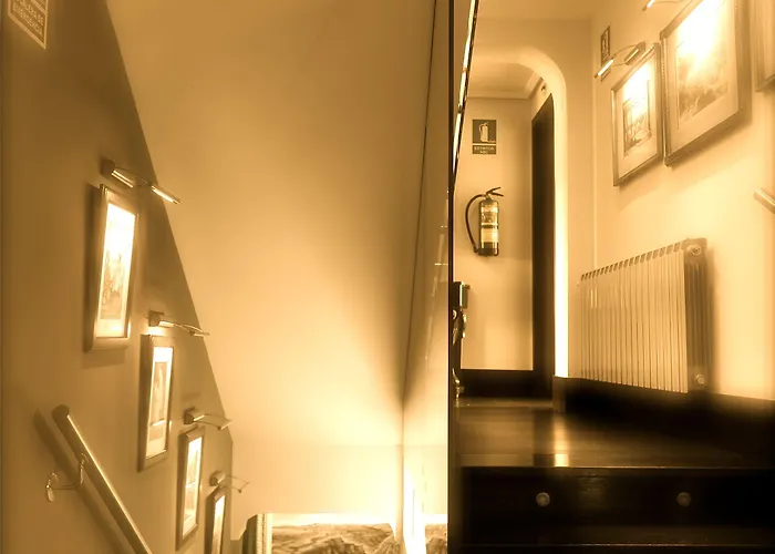 Отель Apartamentos- Hospederia Templarios Сепульведа