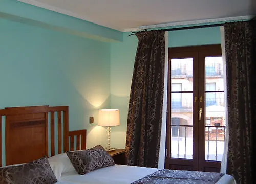 Apartamentos- Hospederia Templarios 酒店 塞普尔韦达